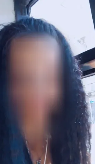Amina, 30