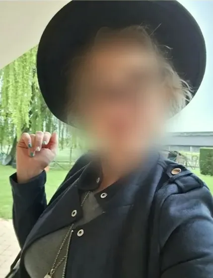 Angela, 33