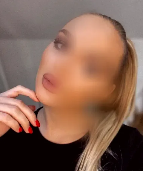 Aya, 31