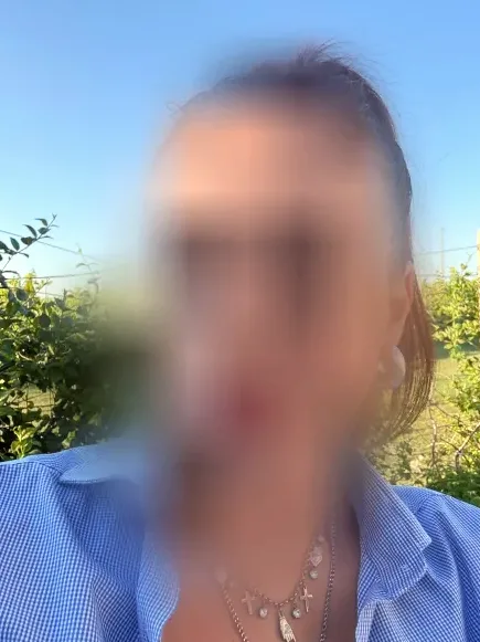 Ayla, 28