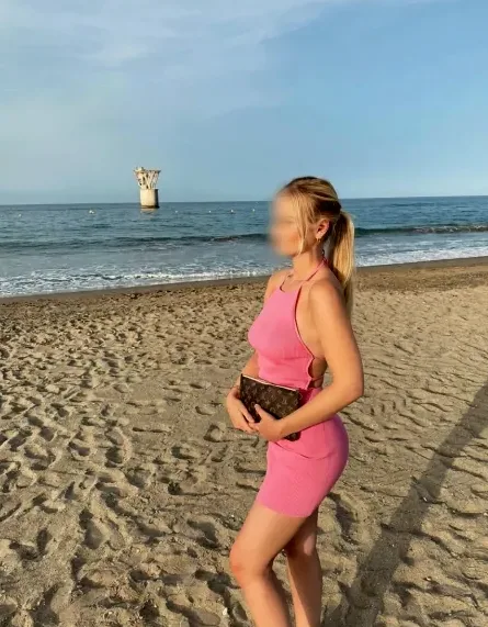 Daphne, 19