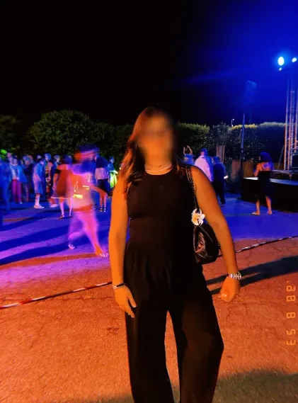 Daphne, 18