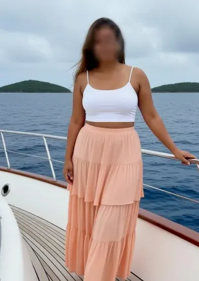 Fatima, 32