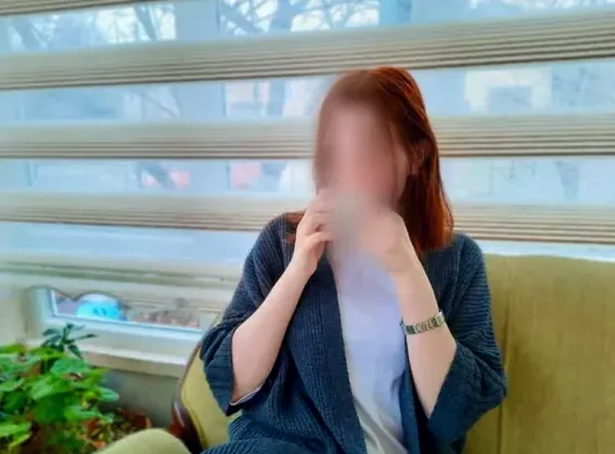 Hanna, 24