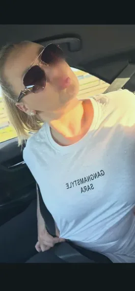 Hannah, 32