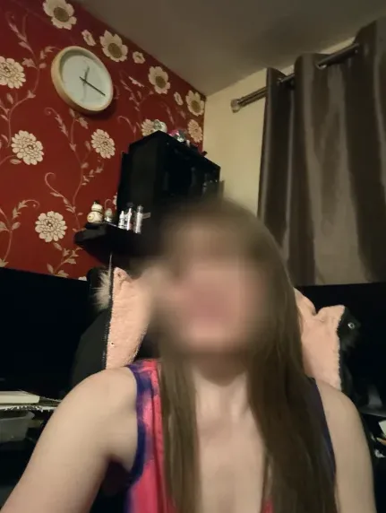 Lauren, 37