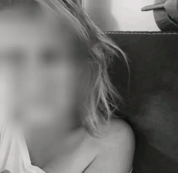 Lotte, 36
