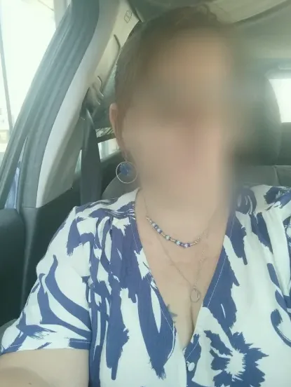 Lynn, 40