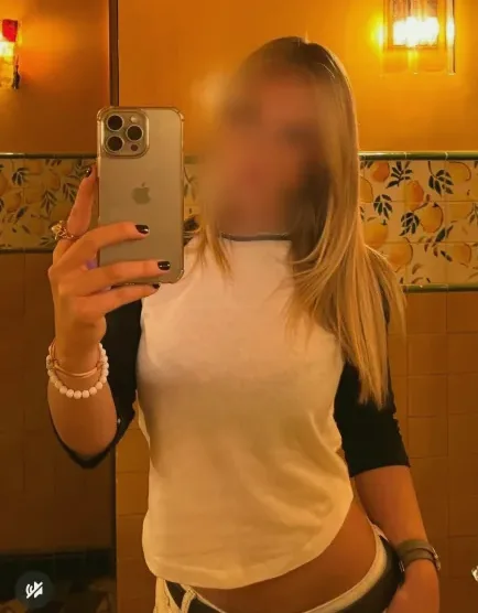 Nienke, 29