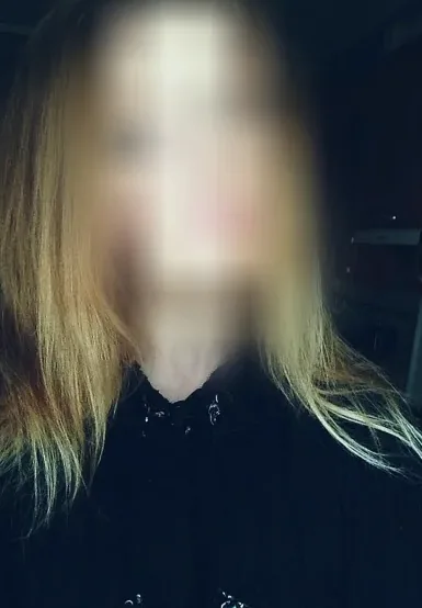 Nina, 28