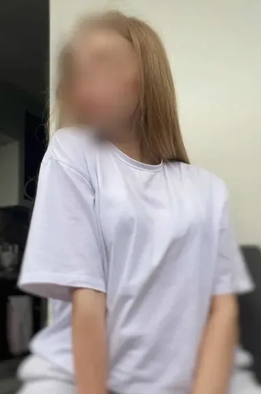 Rania, 24