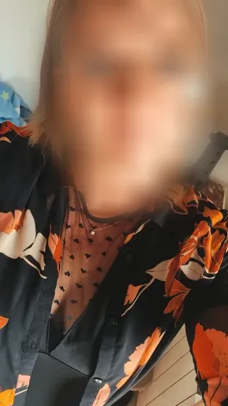 Sofia, 37