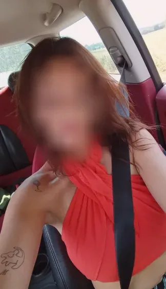 Sophie, 32