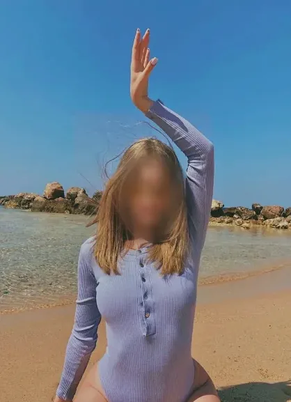 Suzanne, 27
