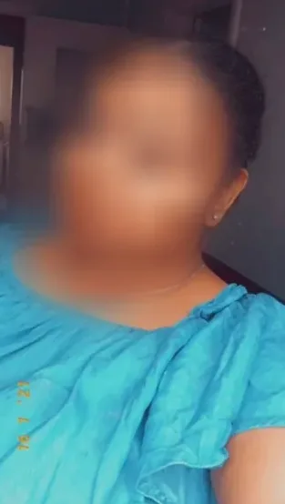 Zeynep, 29